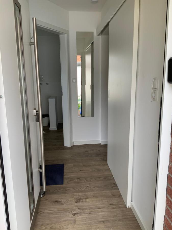 Gemuetliche 1-Zimmer Wohnung Mit Eigenem Eingang Wesseling Exterior photo
