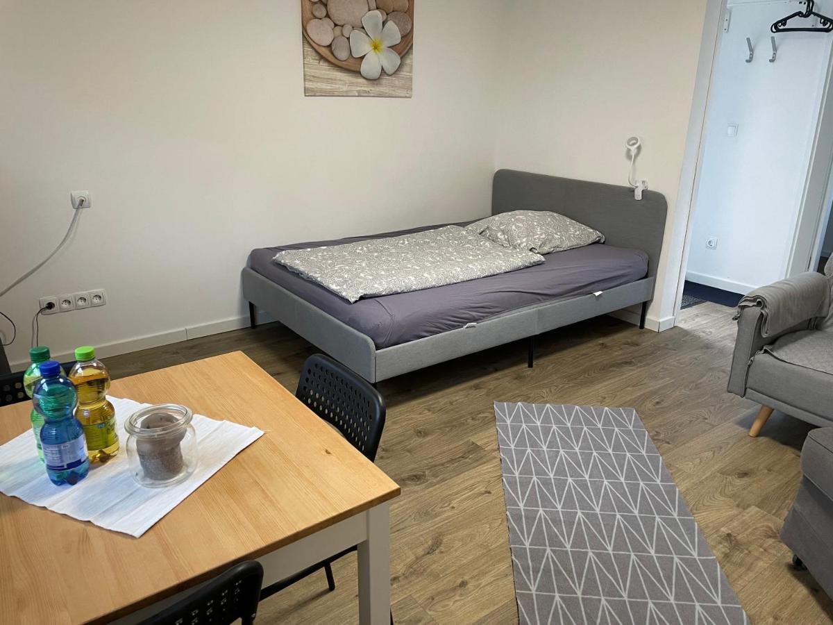 Gemuetliche 1-Zimmer Wohnung Mit Eigenem Eingang Wesseling Exterior photo